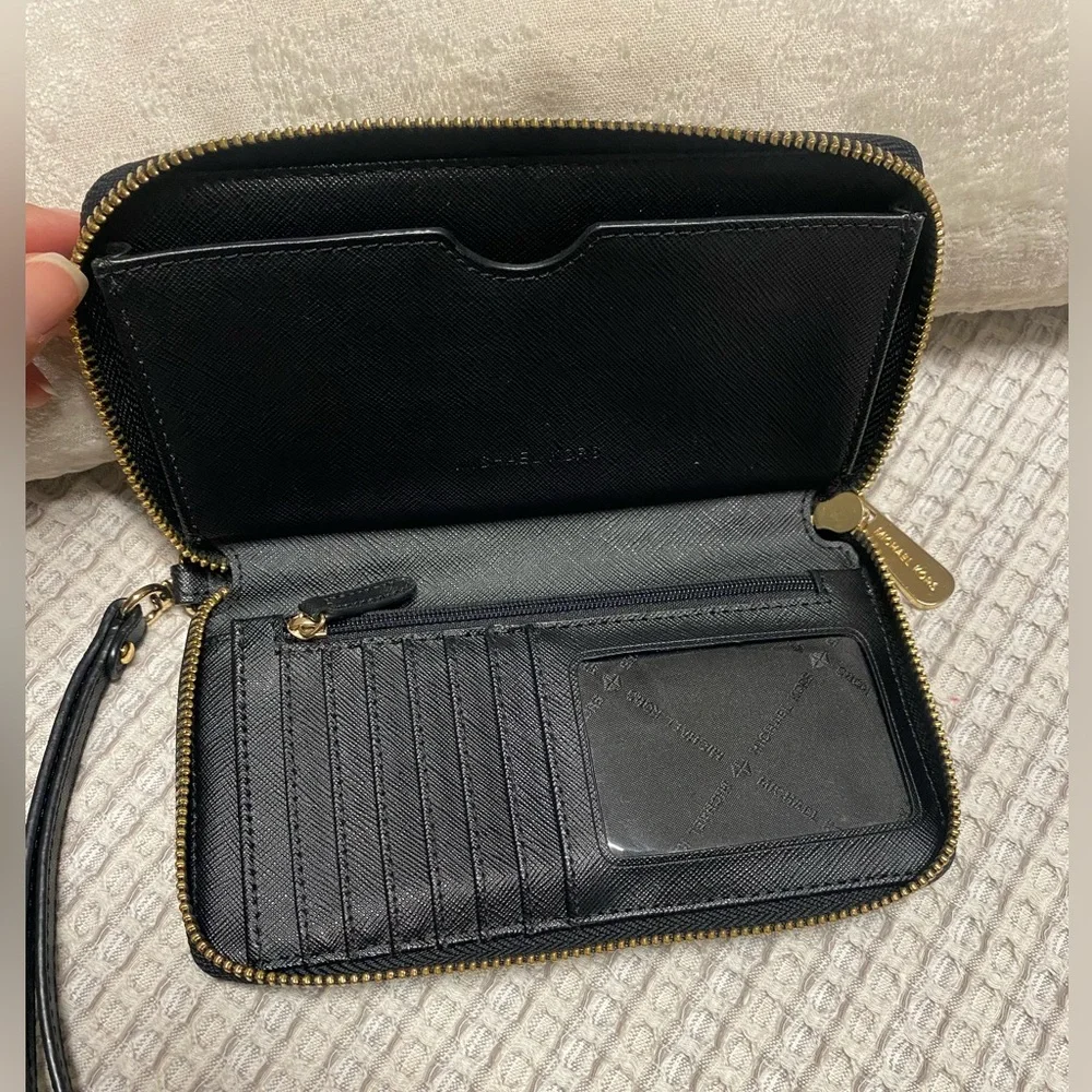 Michael Kors Black Wristlet Wallet - Picture 4 of 7